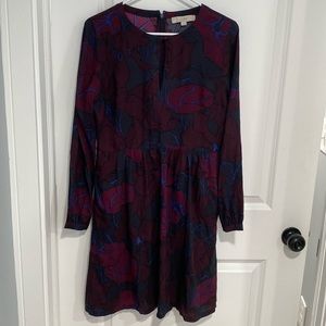 Ann Taylor LOFT long sleeve dress with keyhole accent